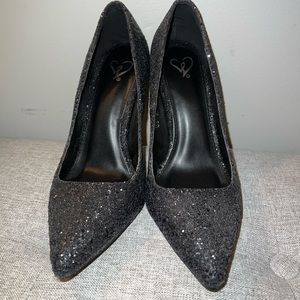 *NEW* never used black sparkle heels.
